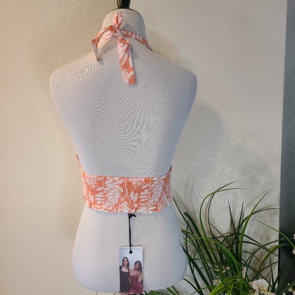 Kendall+Kylie Halter Top Size Large - Picture 8 of 9